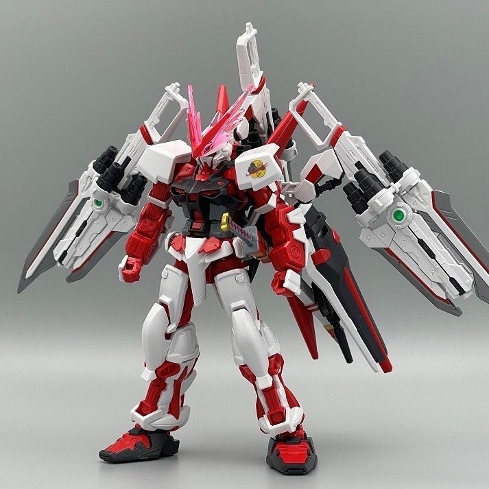 Astray Red Frame Gundam Assemb - đánh giá và giá Model Kit Gundam