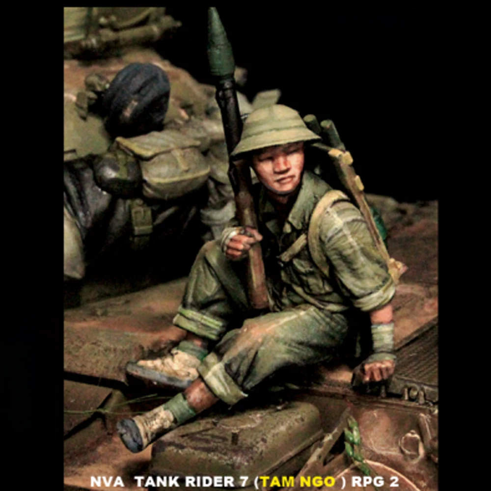 1/35 NVA Tank RIDER 7, RPD 2,  - đánh giá và giá Model Kit Figures