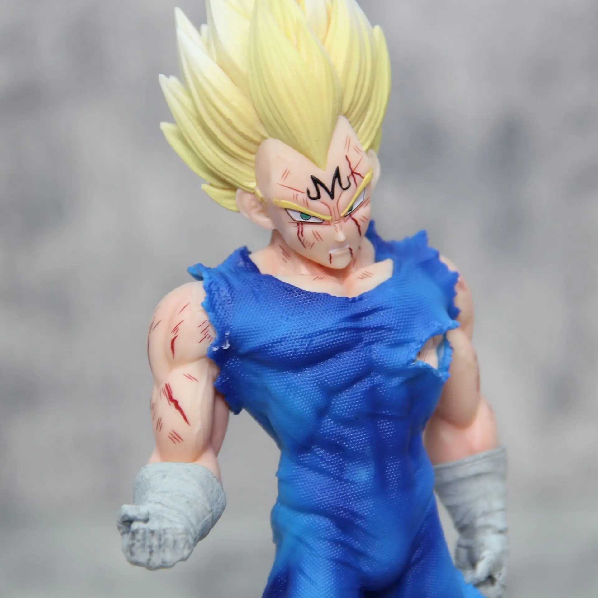 20cm Anime Dragon Ball Figure  - đánh giá và giá Model Kit Vegeta