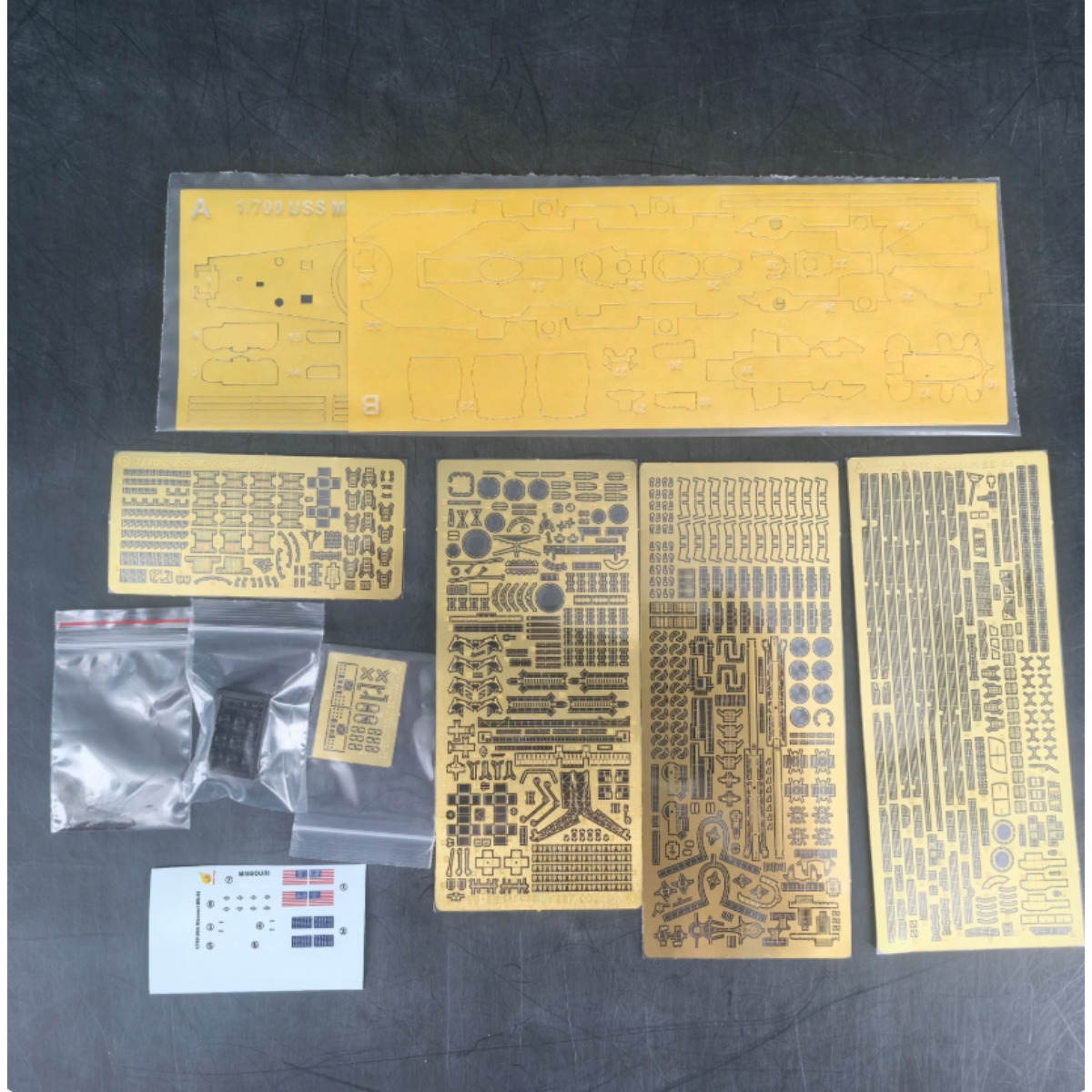 VeryFire VF700909DX 1/700 Scal - đánh giá và giá Model Kit Uss Missouri